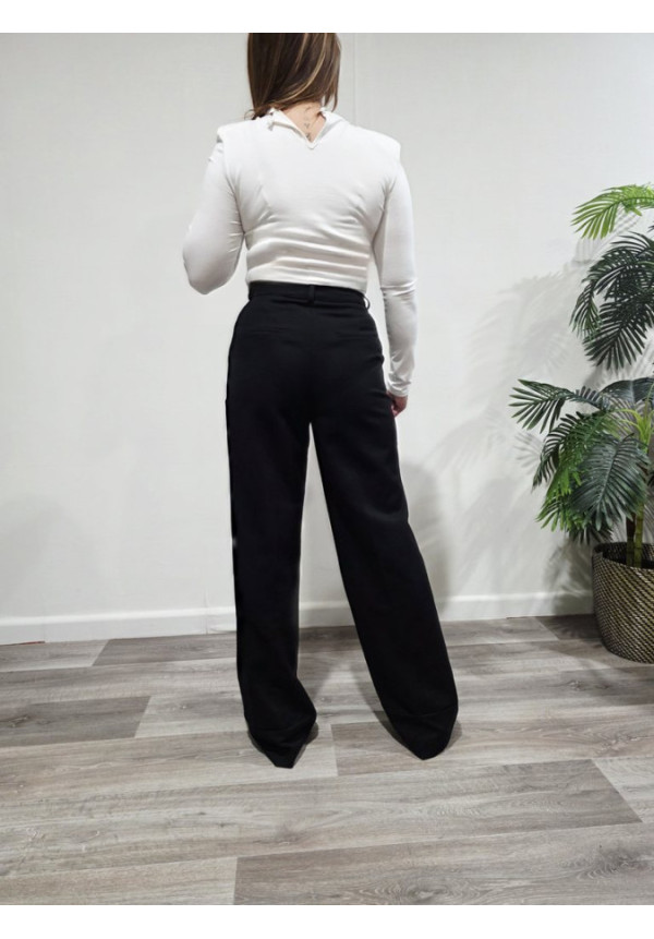 Camiseta Volante Statement